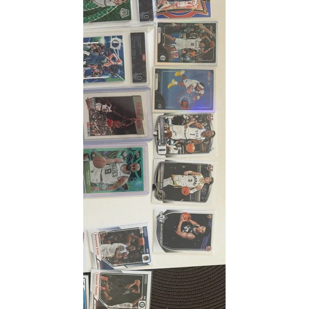 Panini 48-Card NBA 2023-24 Lot Hoops Rookies, MJ Bonus graded Luka and Tatum